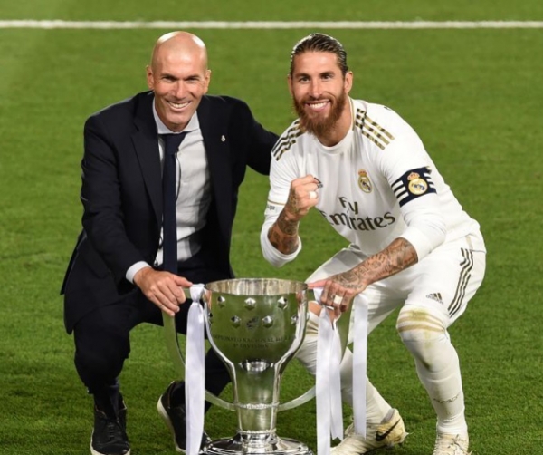 Real Madrid : Sergio Ramos réagit au départ de Zinedine Zidane