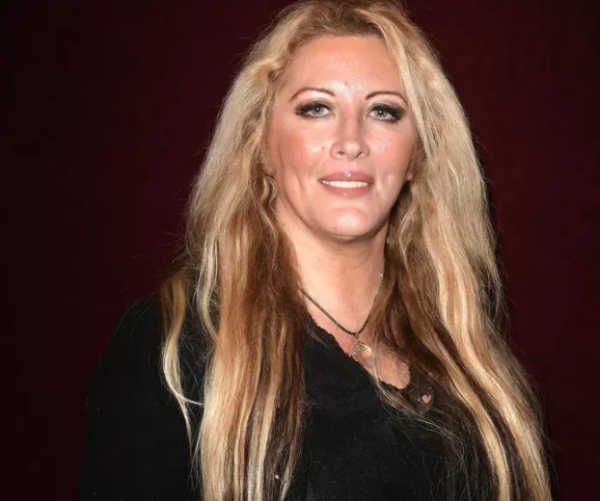 Loana dÃ©nudÃ©e et inconsciente: lâ€™homme qui lâ€™a retrouvÃ©e aprÃ¨s son overdose sâ€™exprime