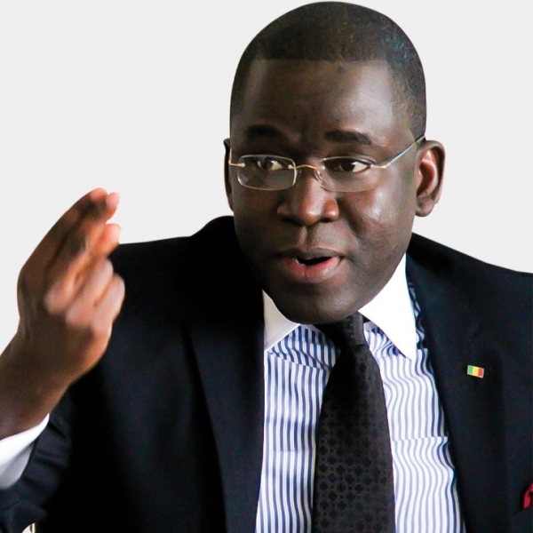 MÃ©ga-meeting du Ministre de la Culture Ã  Keur PathÃ© (Kaffrine) : Pr Aliou Sow va-t-il se fondre dans le "Macky"?