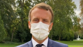 Emmanuel Macron fait une faute de français en souhaitant une bonne rentrée aux élèves (vidéo)