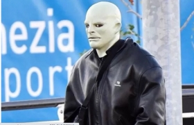 Kanye West repÃ©rÃ© avec dâ€™Ã©tranges masques
