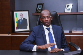 Note de lecture « Leçons de vie d’un haut fonctionnaire au cœur de l’État » : Pathé NDIAYE tend un miroir à la Nation pour un retour à l’esprit républicain